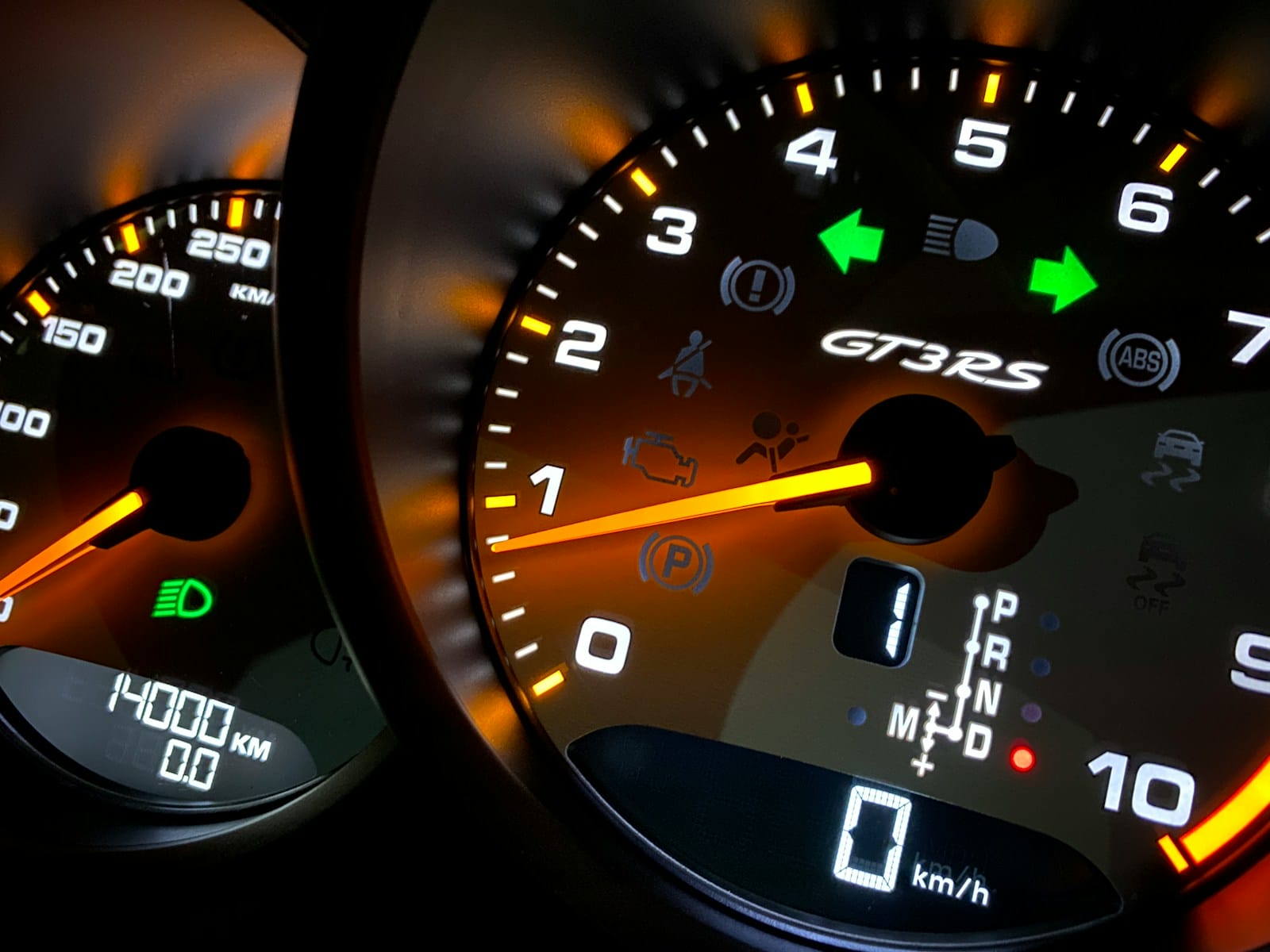 black digital speedometer at 0